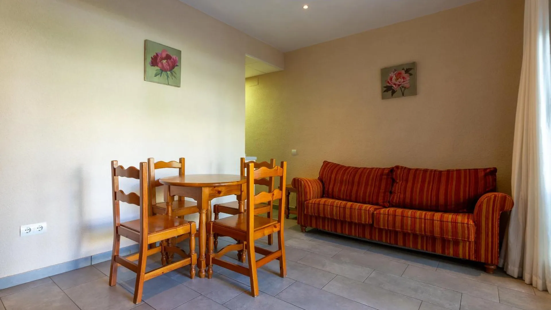 Apartamentos Sunway San Jorge سيدجيس شقة